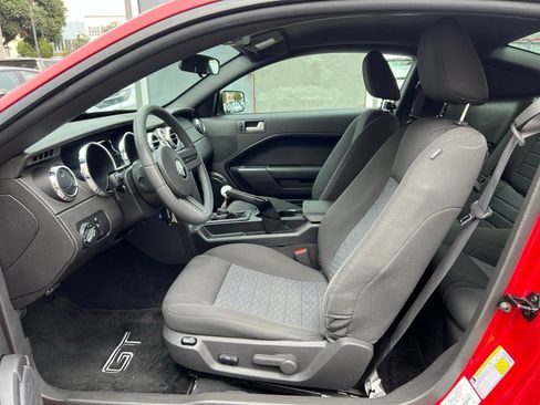 Used 2008 Ford Mustang GT RWD image 13
