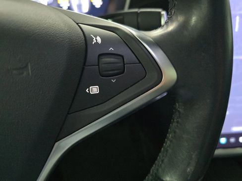 Used 2014 Tesla Model S 85 image 24