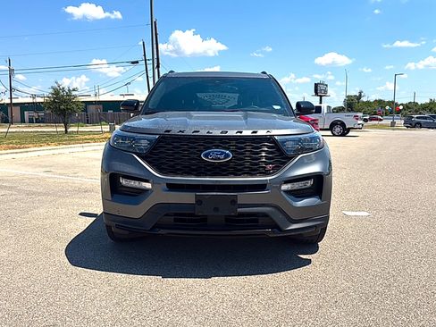 Used 2023 Ford Explorer ST w/ Equipment Group 401A AWD/4WD image 2