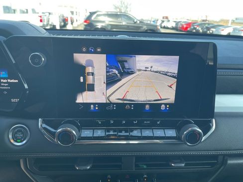 New 2025 Chevrolet Colorado LT w/ LT Convenience Package image 25