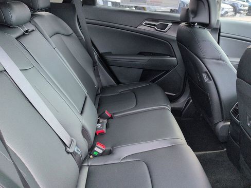 New 2026 Kia Sportage EX w/ EX Panorama Roof Package FWD image 8