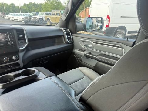 Used 2022 RAM 1500 Big Horn AWD/4WD image 42