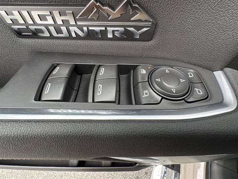 New 2026 Chevrolet Silverado 1500 High Country w/ High Country Premium Package AWD/4WD image 16