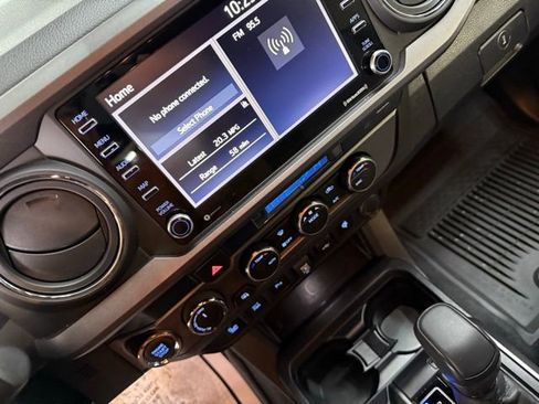 Used 2023 Toyota Tacoma TRD Sport image 27