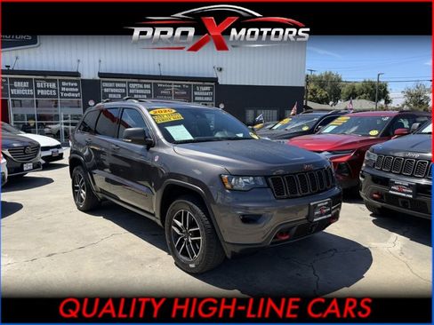 Used 2020 Jeep Grand Cherokee Trailhawk w/ Interior Metal Package image 1