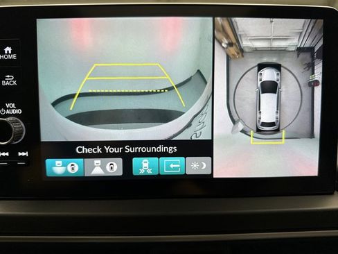 Used 2023 Honda Pilot Elite image 16
