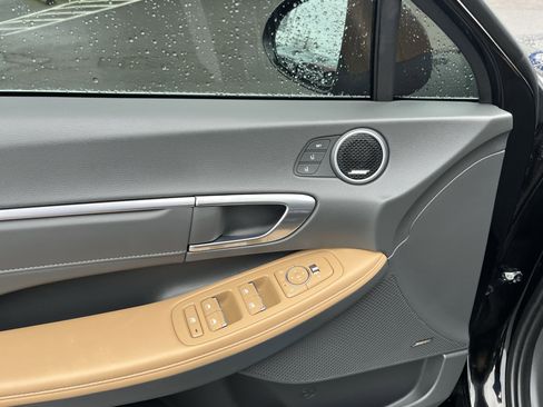 Certified 2023 Hyundai Sonata Limited image 17