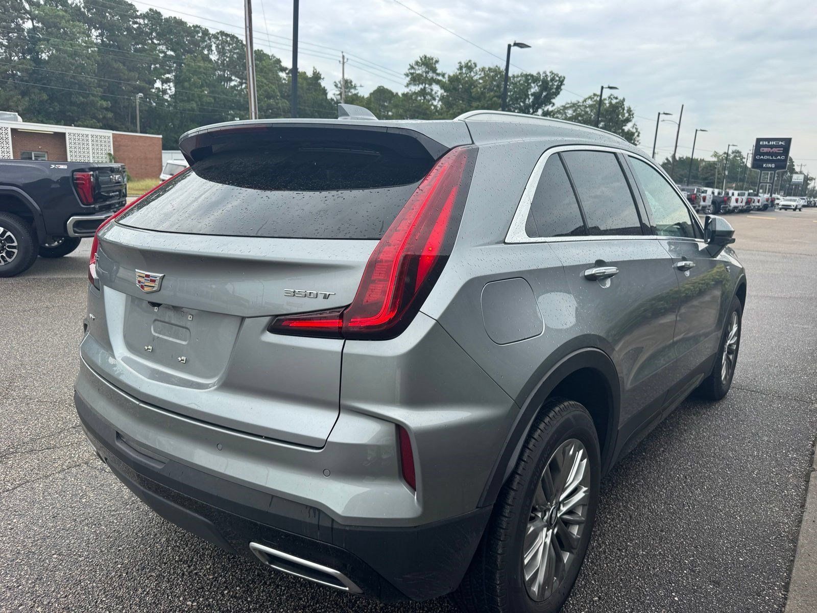 Used 2025 Cadillac XT4 Premium Luxury AWD/4WD image 6