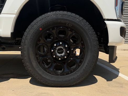 New 2026 Ford F250 Lariat w/ Black Appearance Package AWD/4WD image 8