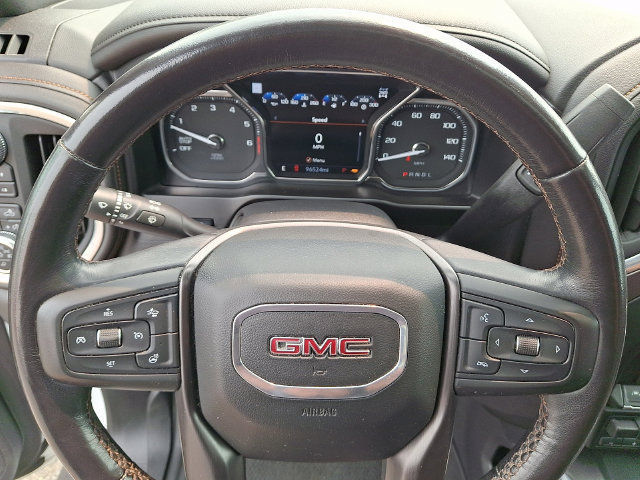 Used 2021 GMC Sierra 1500 AT4 w/ AT4 Premium Package AWD/4WD image 4