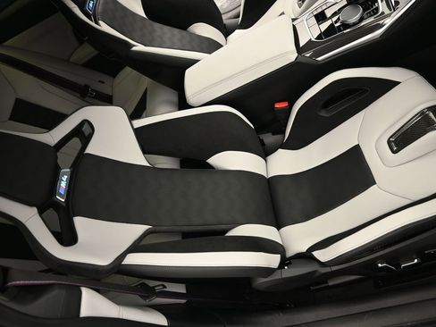 Used 2026 BMW M4 xDrive Competition image 34