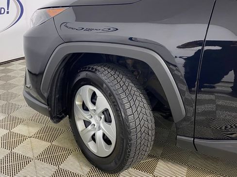 Used 2019 Toyota RAV4 LE w/ All Weather Liner Package AWD/4WD image 23