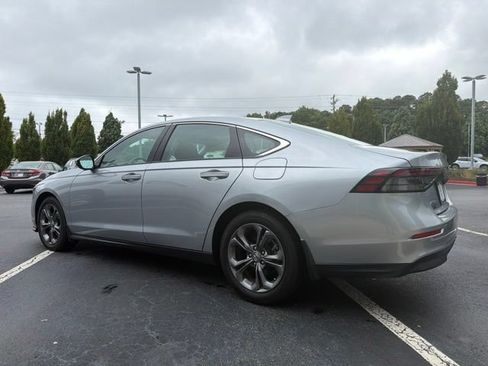 Used 2023 Honda Accord EX image 9