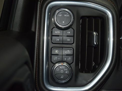 Used 2023 GMC Sierra 2500 AT4 w/ AT4 Premium Plus Package image 37