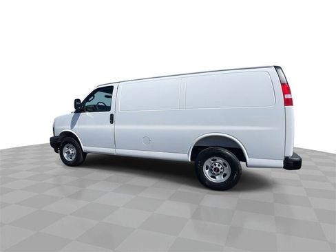 New 2025 GMC Savana 2500 w/ Communications Package image 6