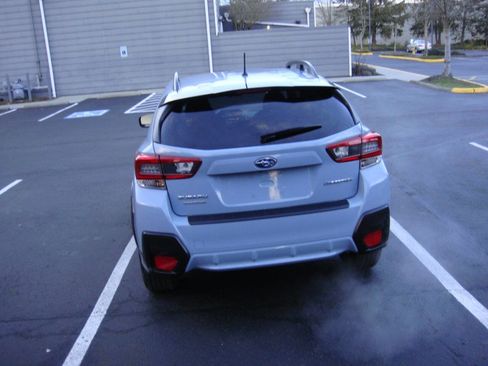 Used 2021 Subaru Crosstrek 2.0i image 7