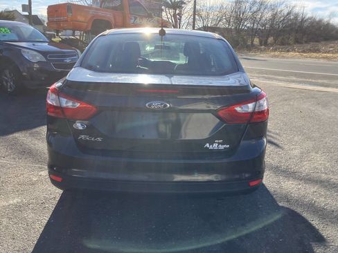 Used 2012 Ford Focus SE image 8