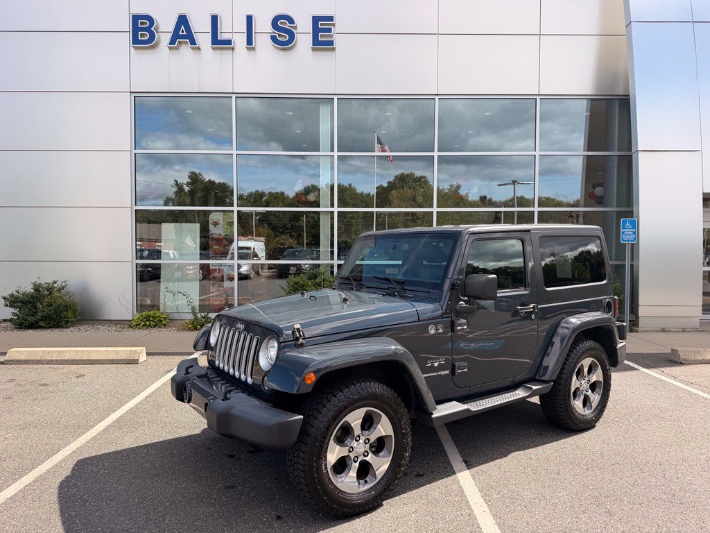 Used 2018 Jeep Wrangler Sahara w/ Dual Top Group AWD/4WD image 1