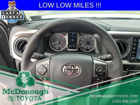 Used 2023 Toyota Tacoma Limited AWD/4WD image 39