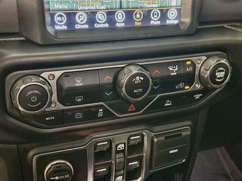 Used 2023 Jeep Wrangler Unlimited w/ 8.4" Radio Group AWD/4WD image 24