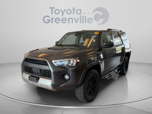 Certified 2022 Toyota 4Runner TRD Off-Road AWD/4WD image 1