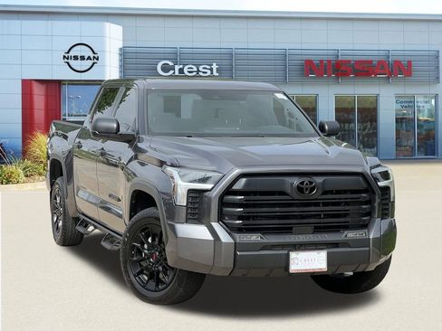 Used 2025 Toyota Tundra SR5 AWD/4WD image 1