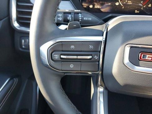 New 2025 GMC Acadia Elevation image 25