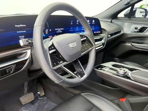 Used 2024 Cadillac Lyriq Tech RWD image 49
