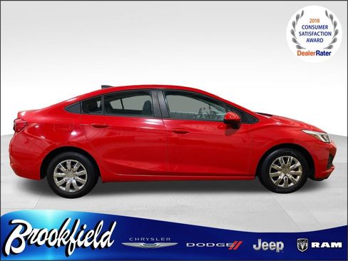 Used 2019 Chevrolet Cruze LS image 7