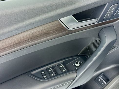 Certified 2023 Audi Q5 e Premium Plus w/ Premium Plus Package image 23