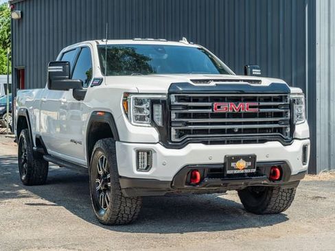 Used 2021 GMC Sierra 2500 AT4 w/ AT4 Premium Plus Package image 8