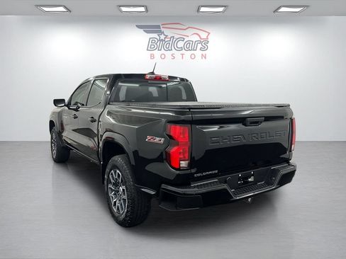 Used 2023 Chevrolet Colorado Z71 w/ Z71 Convenience Package 2 AWD/4WD image 6