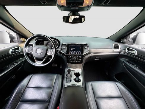 Used 2021 Jeep Grand Cherokee Limited image 15