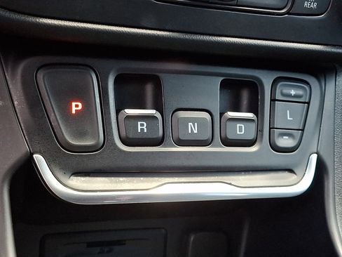Used 2021 GMC Terrain SLT AWD/4WD image 21