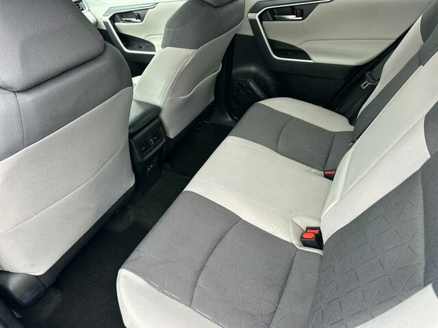 Used 2022 Toyota RAV4 XLE w/ Convenience Package AWD/4WD image 14