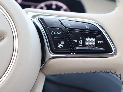Used 2024 Bentley Continental GT AWD/4WD image 18