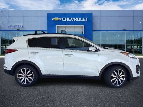 Used 2019 Kia Sportage EX w/ EX Technology Package FWD image 4