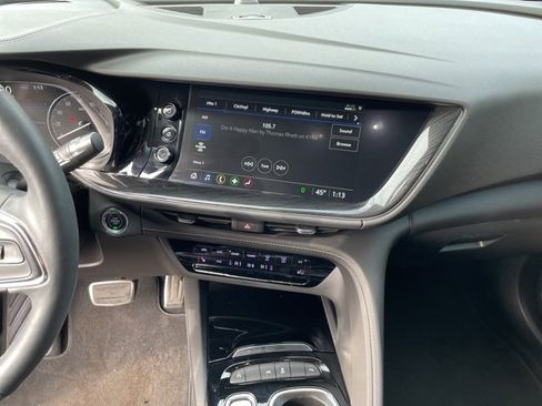 Used 2022 Buick Envision Essence w/ Sport Touring Package image 18