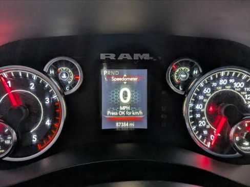Used 2024 RAM 2500 Big Horn w/ Off Road Package AWD/4WD image 24