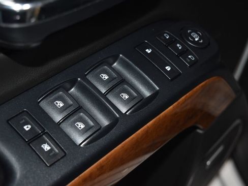 Used 2018 Chevrolet Silverado 1500 High Country image 6