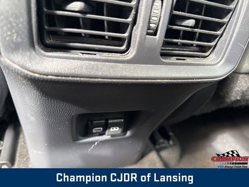 Used 2024 Toyota RAV4 XLE image 38