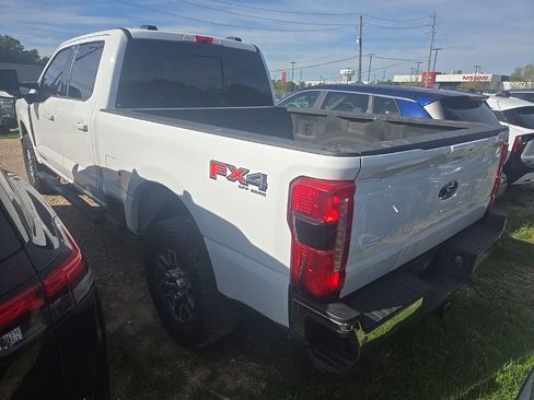 Used 2024 Ford F250 Lariat w/ FX4 Off-Road Package image 2