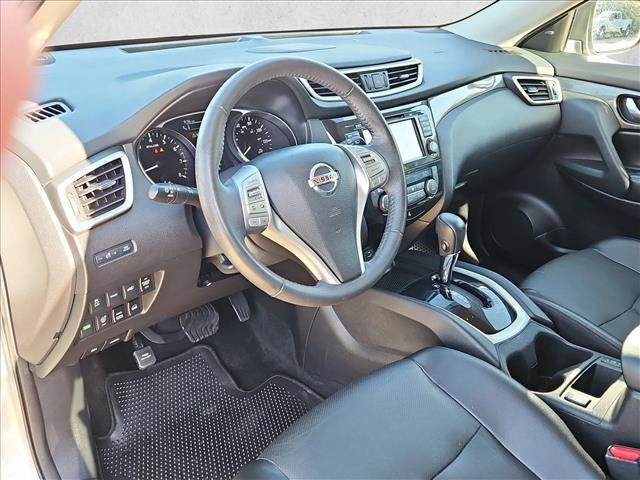 Used 2016 Nissan Rogue SL w/ SL Premium Package AWD/4WD image 10