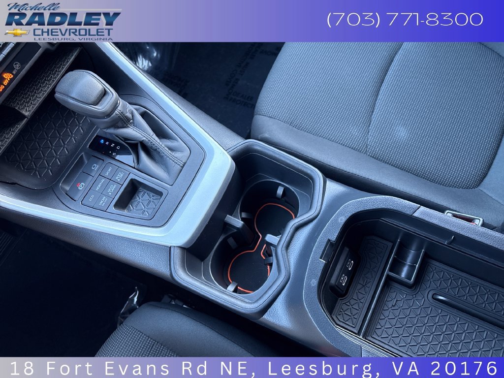 Used 2025 Toyota RAV4 LE AWD/4WD image 21