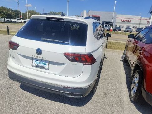 Used 2024 Volkswagen Tiguan S FWD image 11
