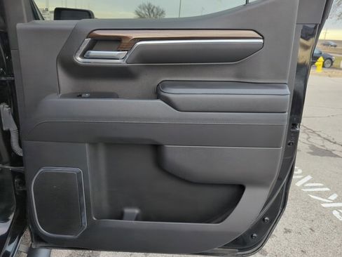 Certified 2022 Chevrolet Silverado 1500 RST image 32