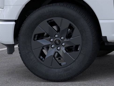 Used 2025 Ford F150 Lightning Flash image 19