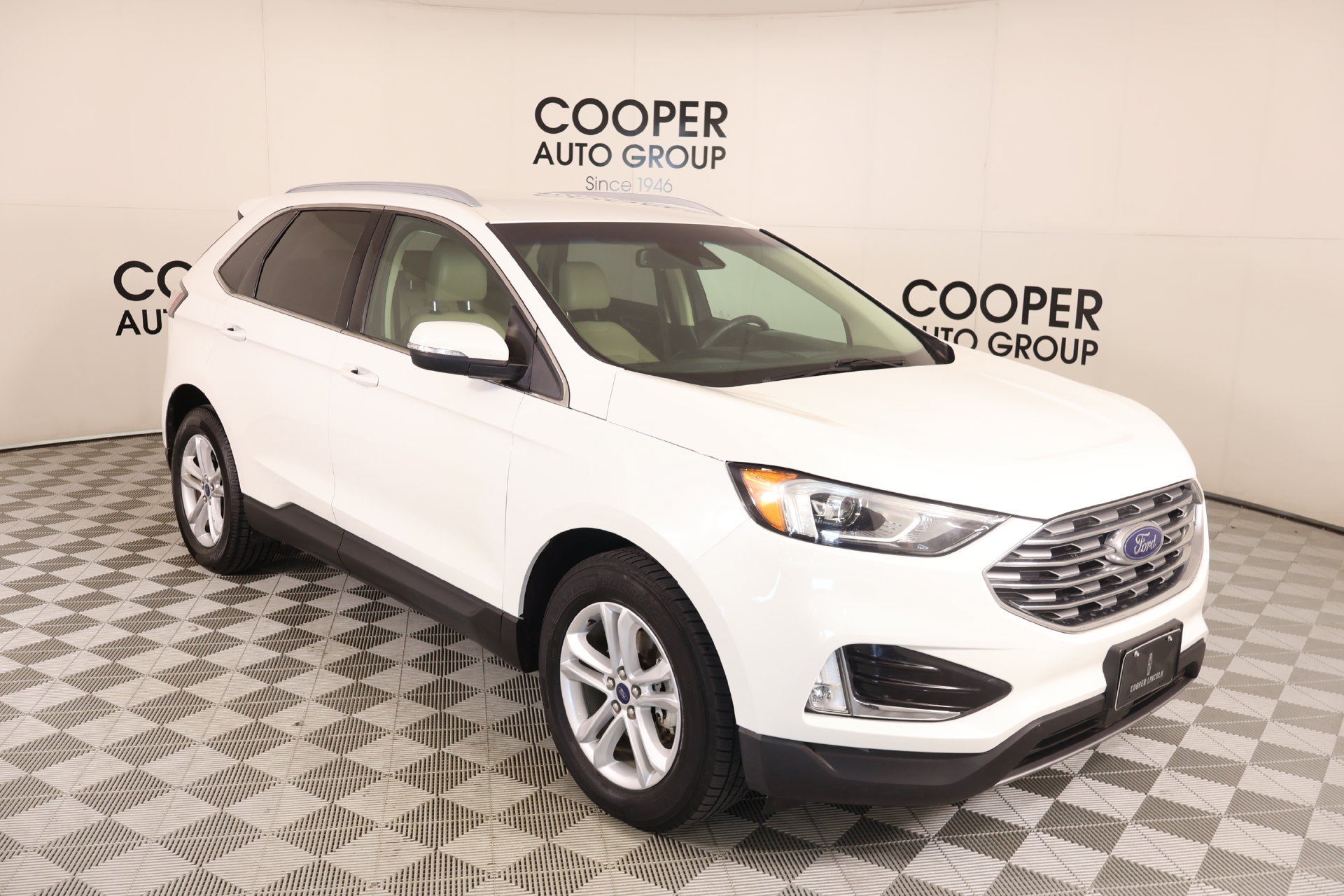 Used 2020 Ford Edge SEL w/ Convenience Package FWD image 1