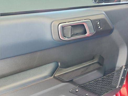 New 2025 Ford Bronco Heritage Edition image 16