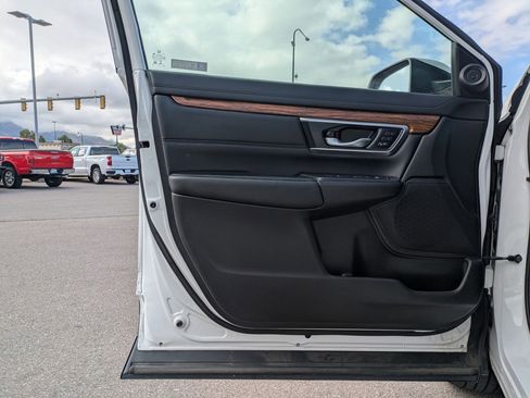 Used 2022 Honda CR-V Touring image 14